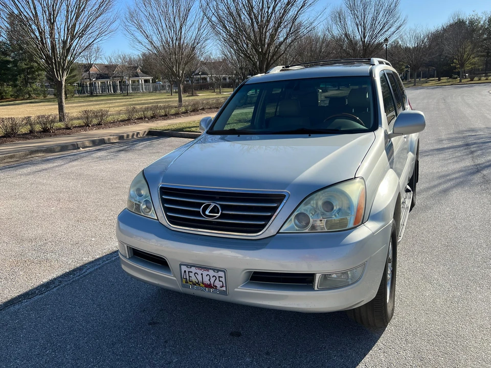 2004 Lexus GX 1st Gen - Image 7 of 31