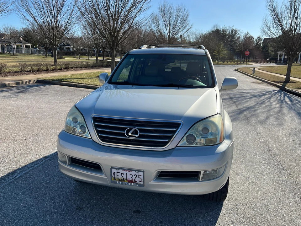 2004 Lexus GX 1st Gen - Image 6 of 31