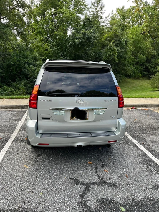 2004 Lexus GX 1st Gen - Image 18 of 31