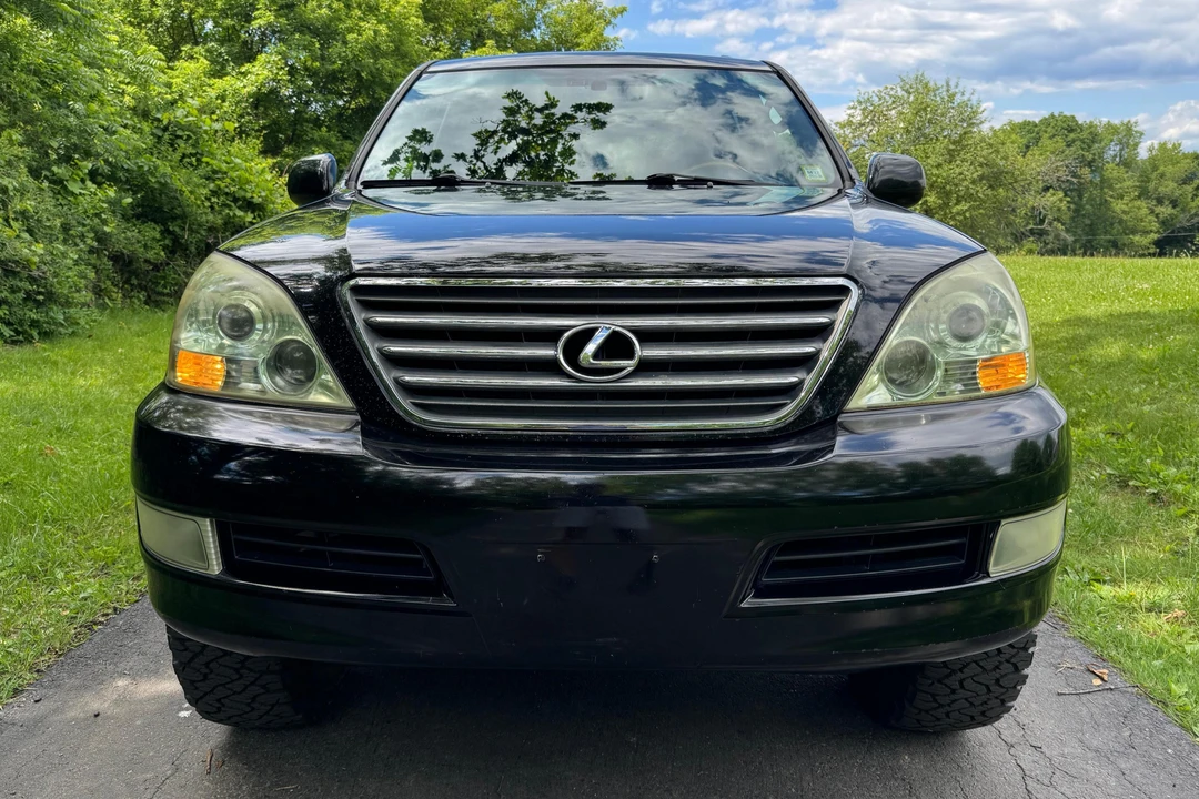 2004 Lexus GX 1st Gen - Image 2 of 31
