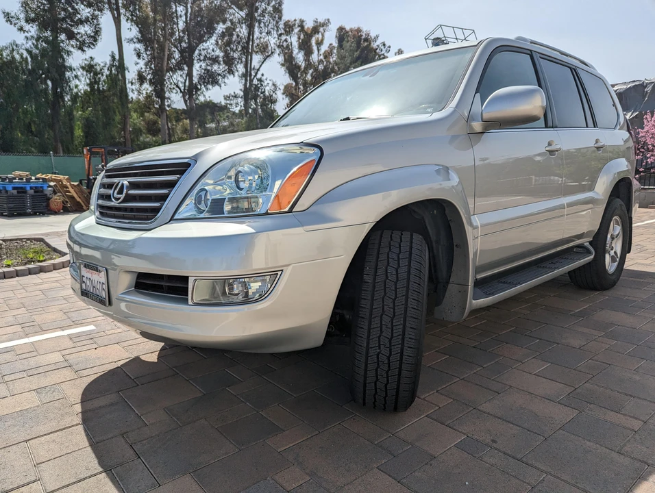 2004 Lexus GX 1st Gen - Image 7 of 31