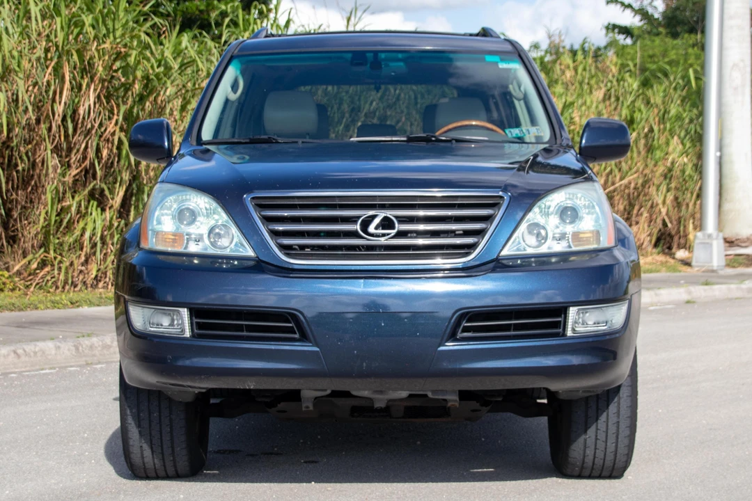 2004 Lexus GX 1st Gen - Image 2 of 31