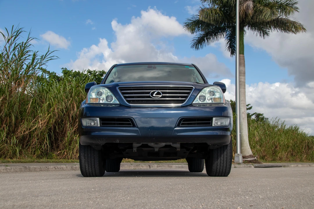 2004 Lexus GX 1st Gen - Image 7 of 31