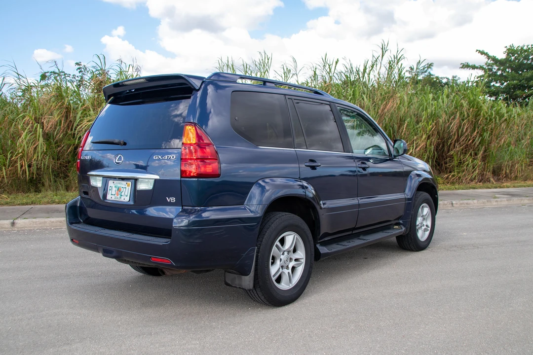 2004 Lexus GX 1st Gen - Image 17 of 31