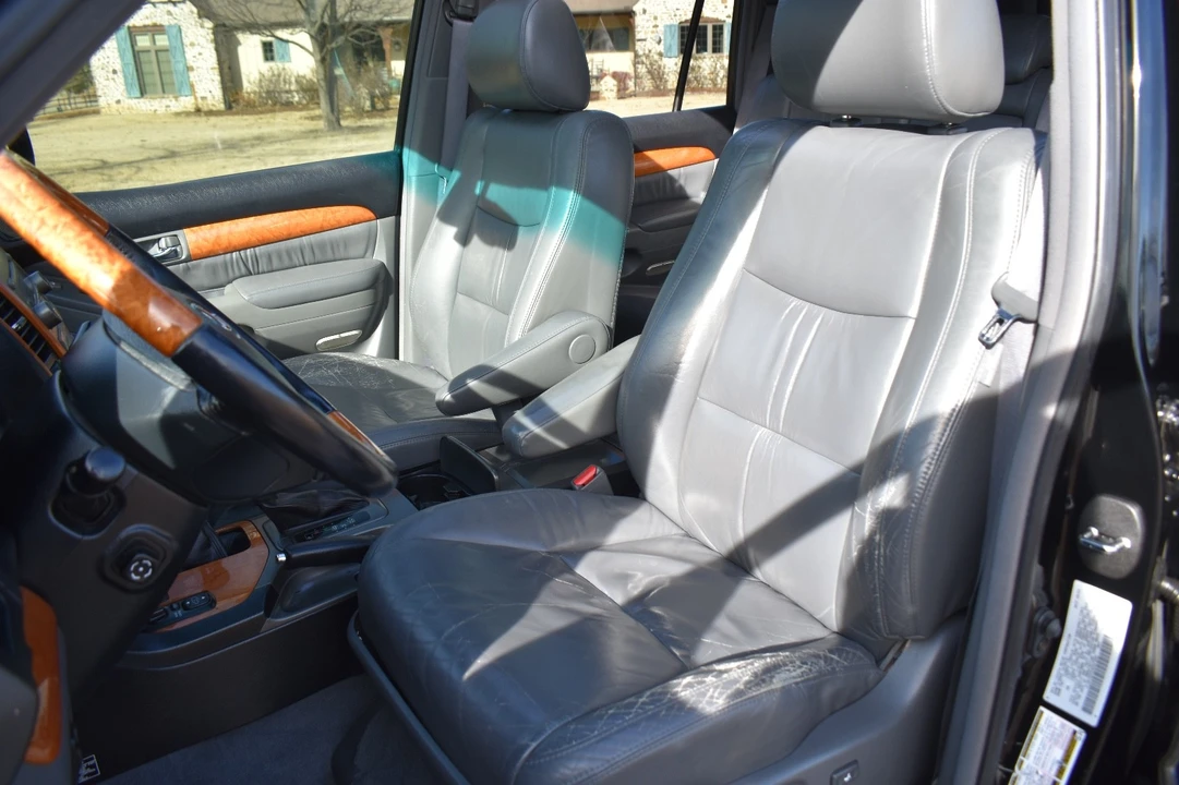 2004 Lexus GX 1st Gen - Image 14 of 21