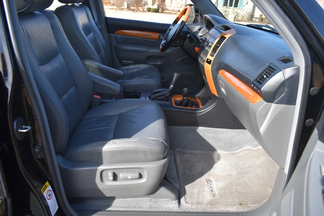 2004 Lexus GX 1st Gen - Image 20 of 21