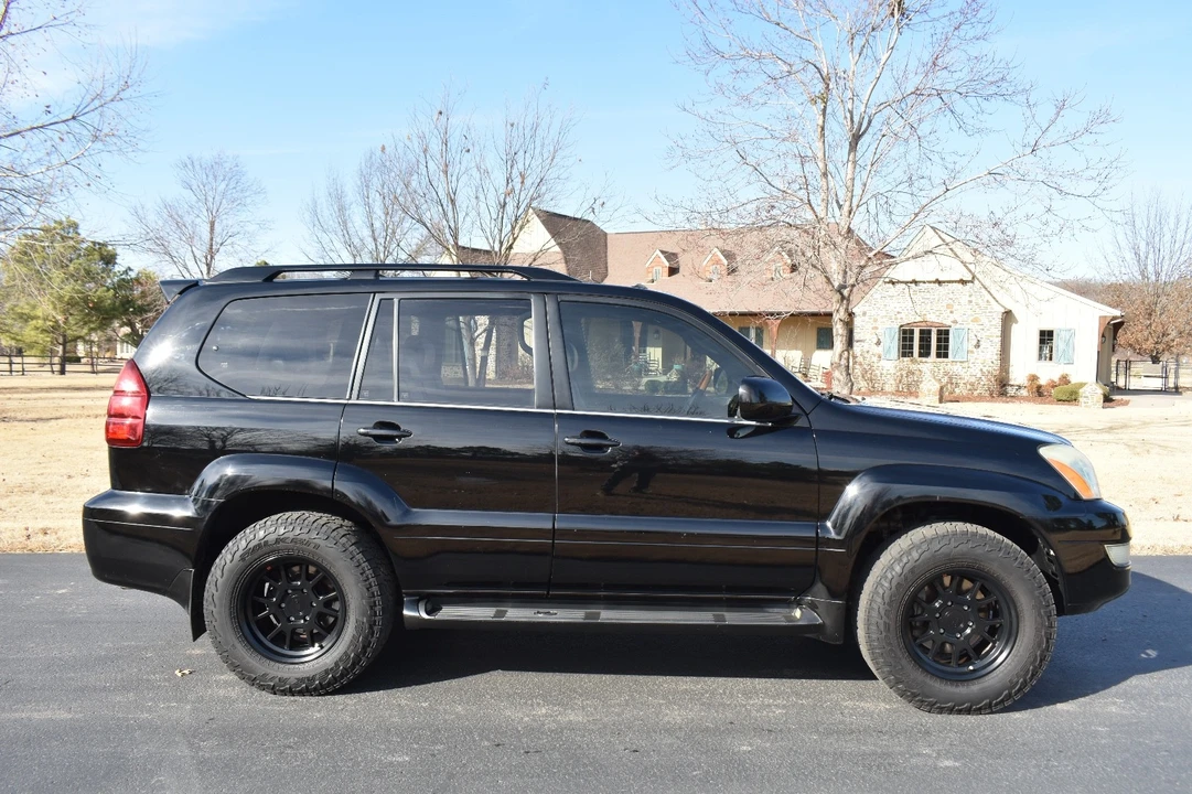 2004 Lexus GX 1st Gen - Image 10 of 21