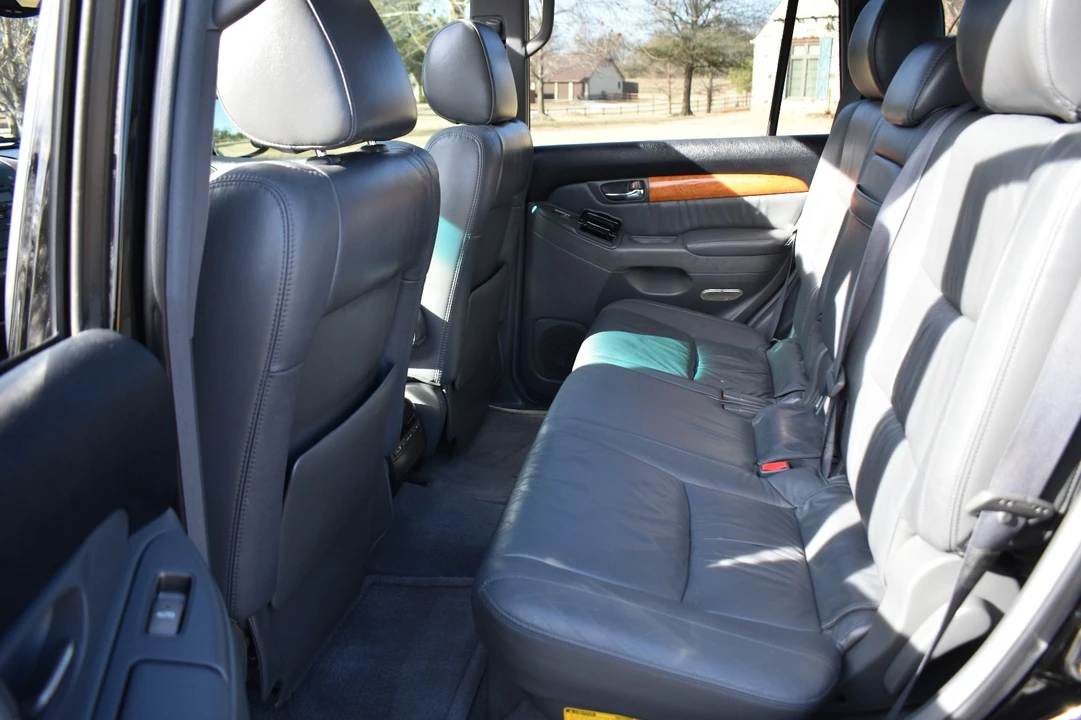 2004 Lexus GX 1st Gen - Image 15 of 21