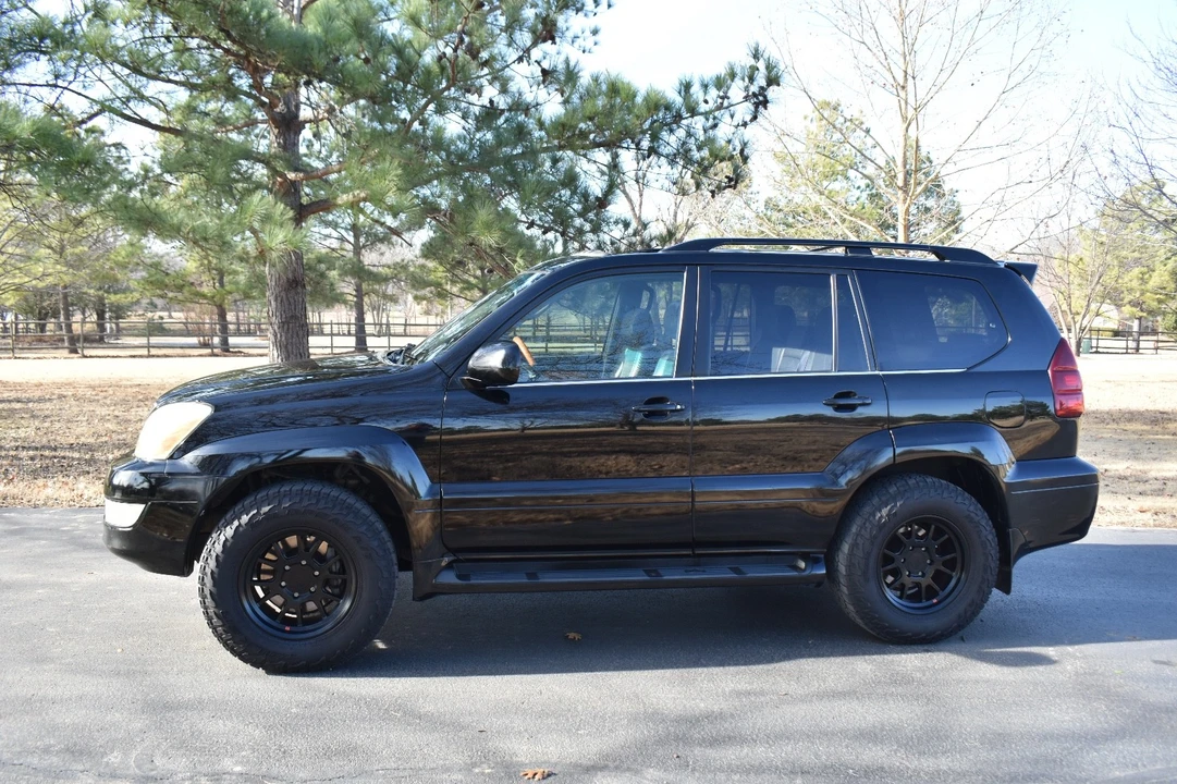 2004 Lexus GX 1st Gen - Image 4 of 21