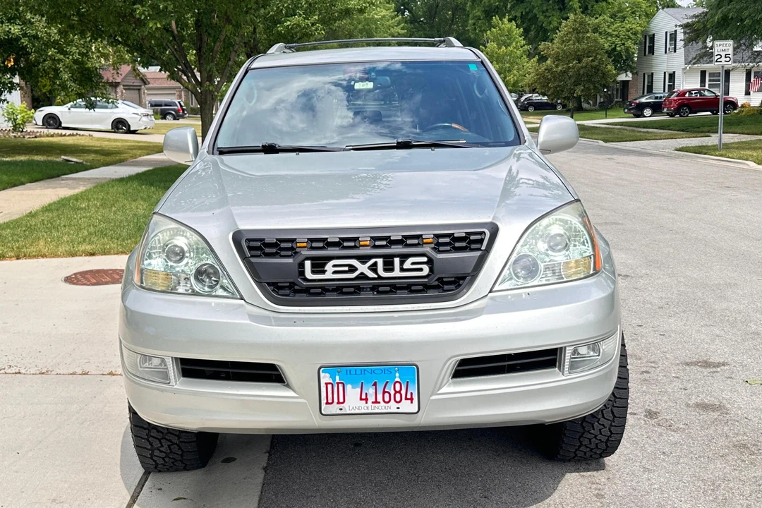 2004 Lexus GX 1st Gen - Image 2 of 31
