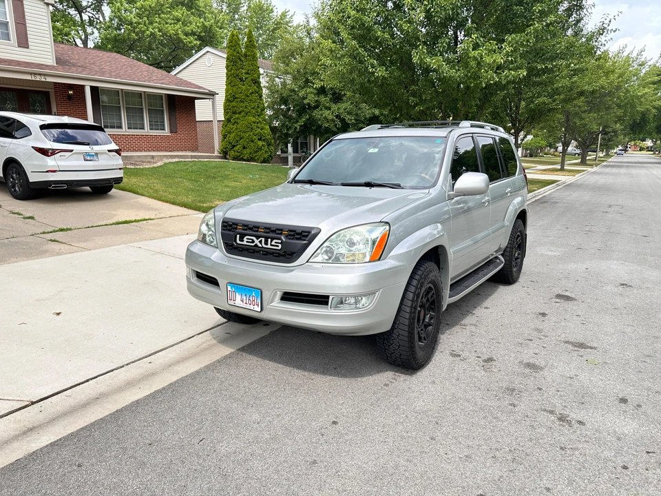 2004 Lexus GX 1st Gen - Image 8 of 31