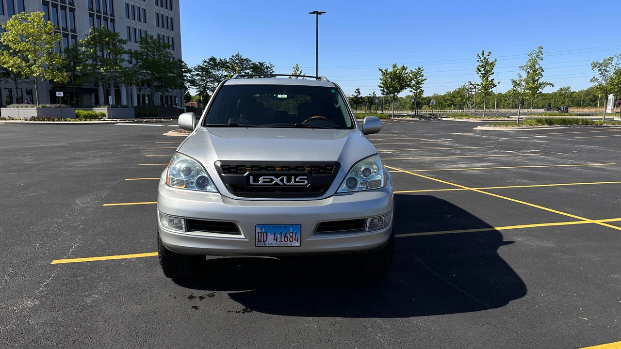 2004 Lexus GX 1st Gen - Image 7 of 31