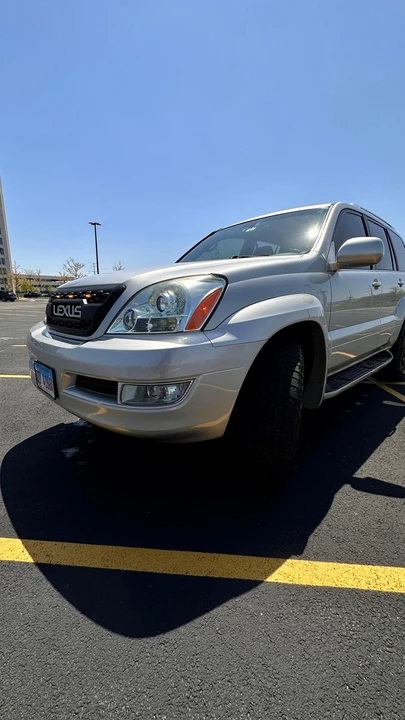 2004 Lexus GX 1st Gen - Image 29 of 31