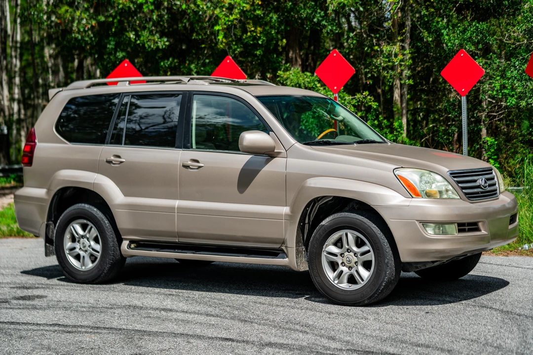 2004 Lexus GX 1st Gen - Image 26 of 31
