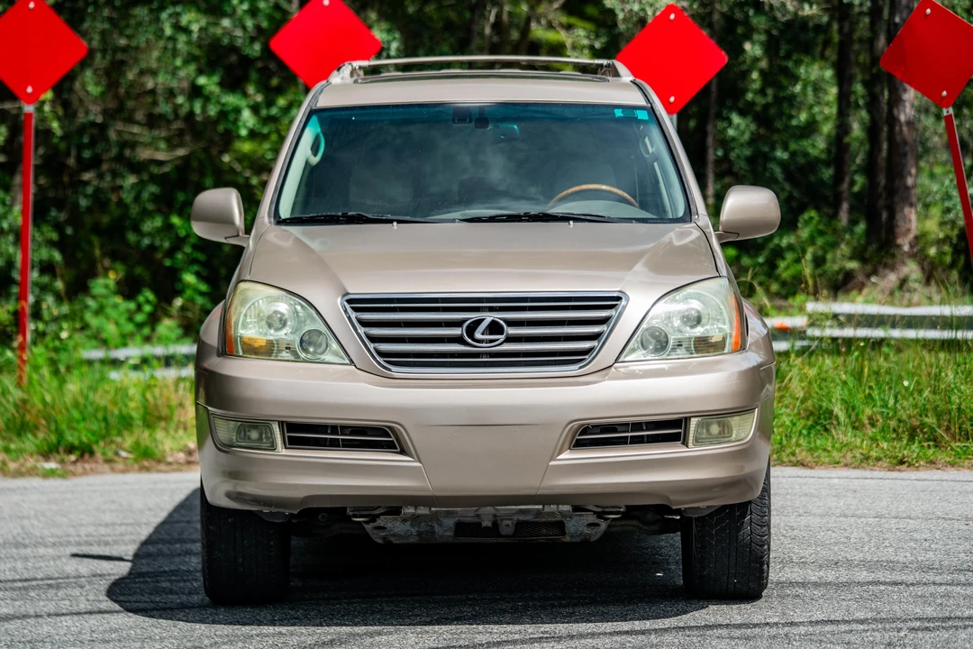 2004 Lexus GX 1st Gen - Image 6 of 31