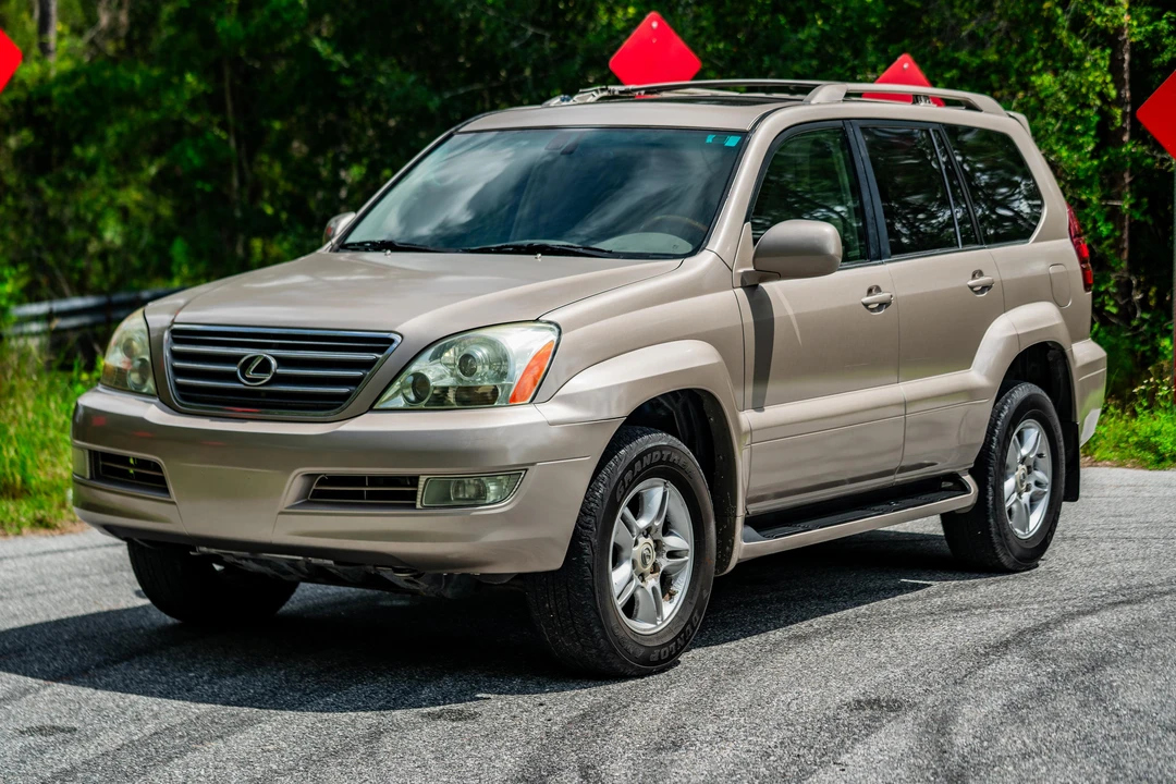 2004 Lexus GX 1st Gen - Image 8 of 31