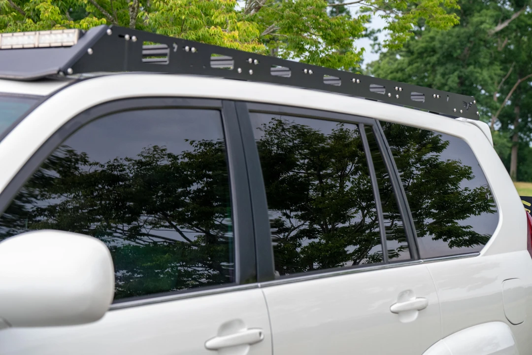 2004 Lexus GX 1st Gen - Image 17 of 31