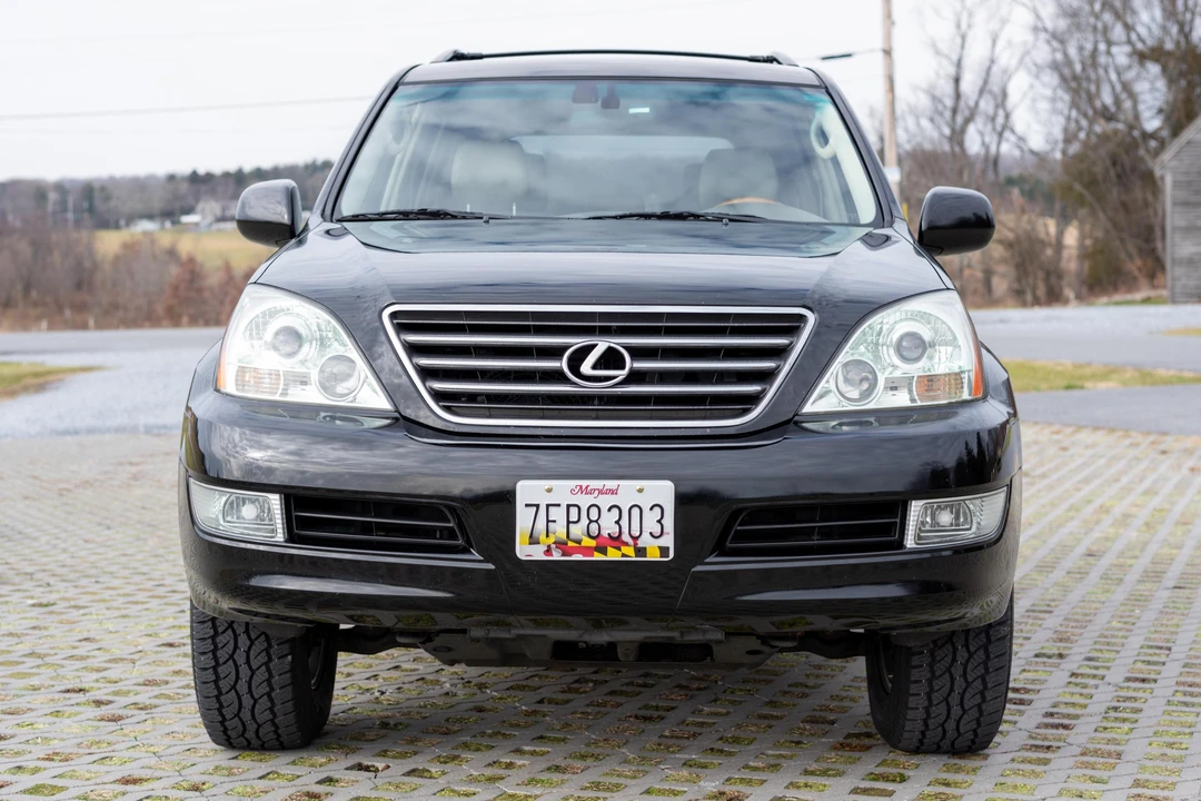 2004 Lexus GX 1st Gen - Image 2 of 31