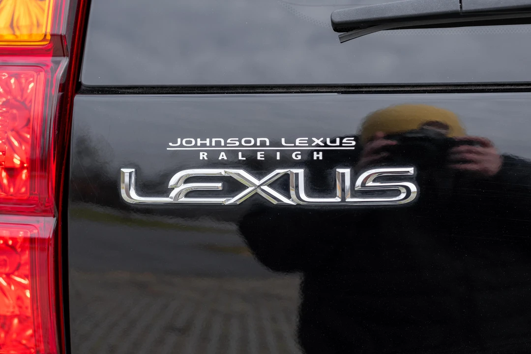 2004 Lexus GX 1st Gen - Image 14 of 31