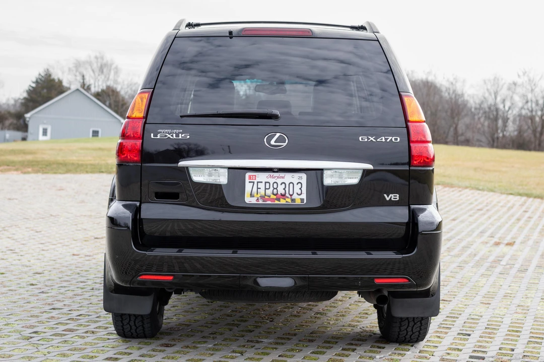 2004 Lexus GX 1st Gen - Image 5 of 31
