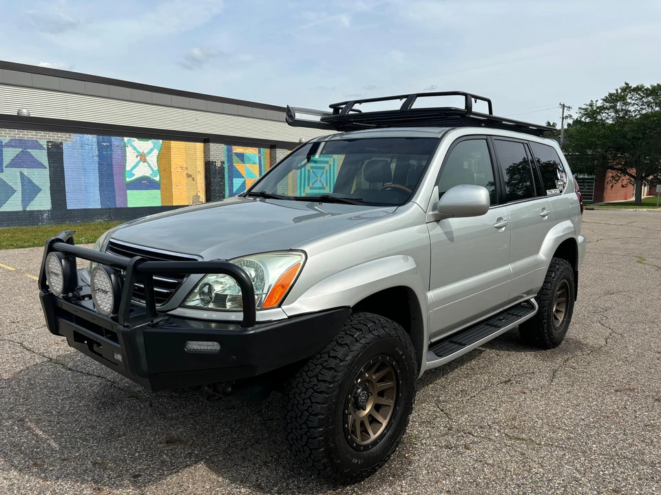 2004 Lexus GX 1st Gen - Image 7 of 31