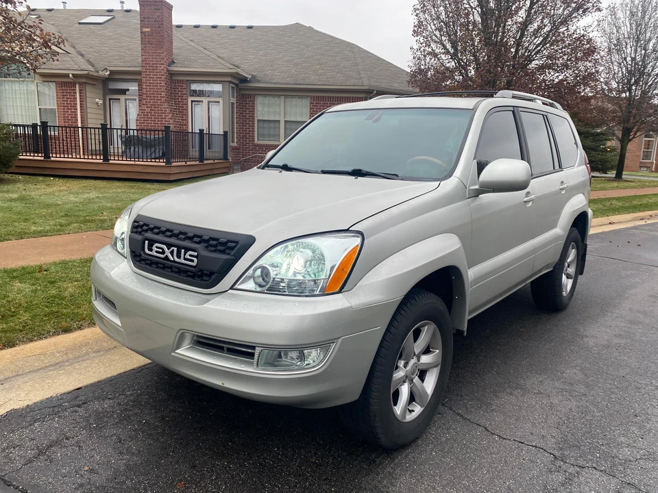 2004 Lexus GX 1st Gen - Image 7 of 31