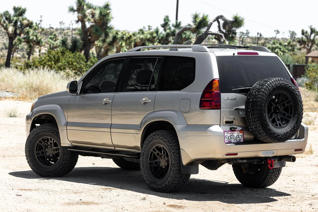 2004 Lexus GX 1st Gen - Image 12 of 31