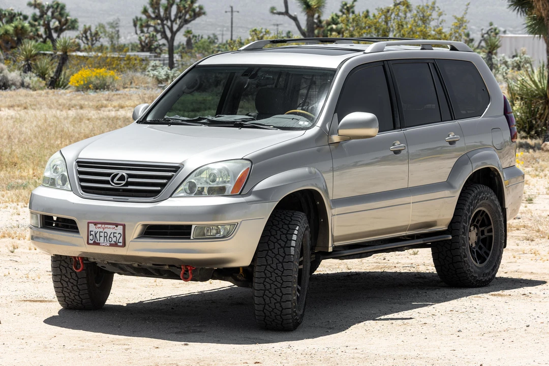 2004 Lexus GX 1st Gen - Image 9 of 31