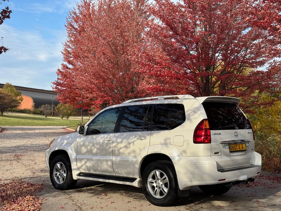 2004 Lexus GX 1st Gen - Image 9 of 31