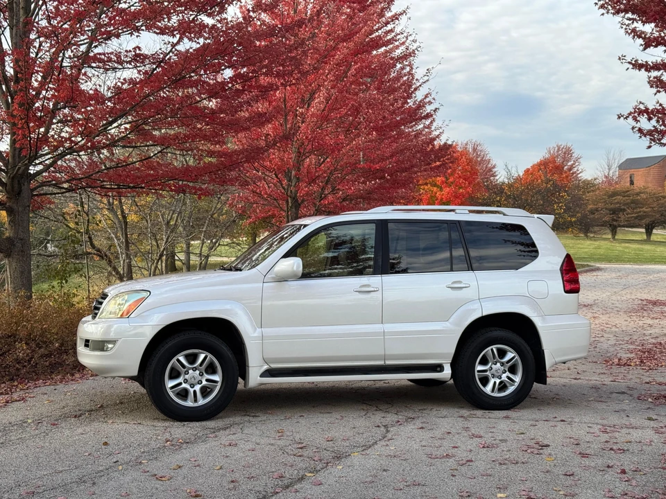 2004 Lexus GX 1st Gen - Image 8 of 31