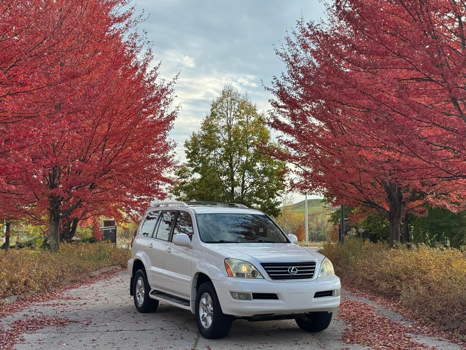 2004 Lexus GX 1st Gen - Image 16 of 31