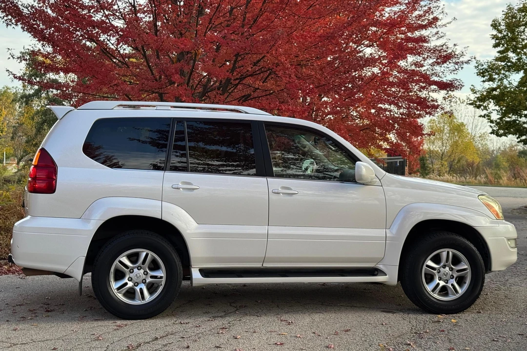 2004 Lexus GX 1st Gen - Image 3 of 31