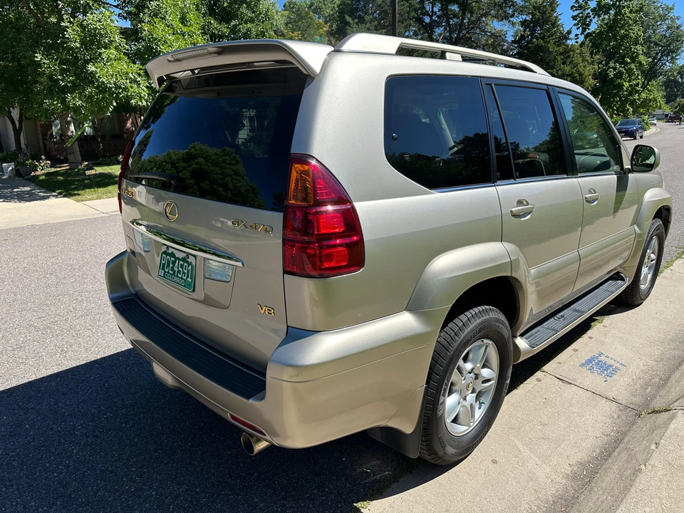 2004 Lexus GX 1st Gen - Image 10 of 31