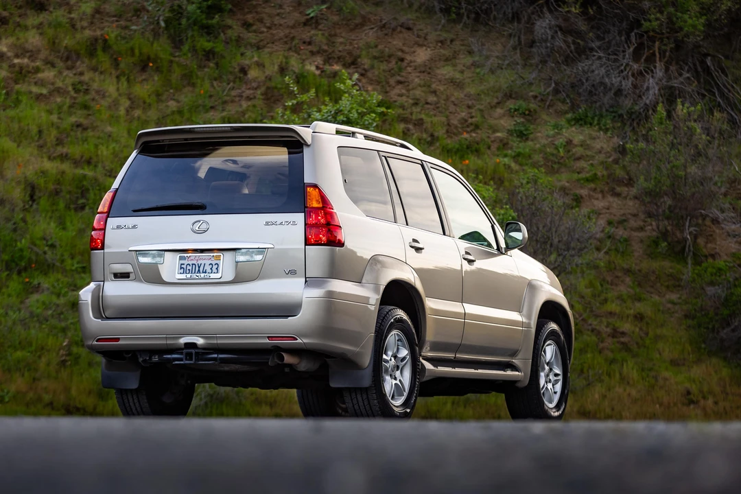 2004 Lexus GX 1st Gen - Image 19 of 31