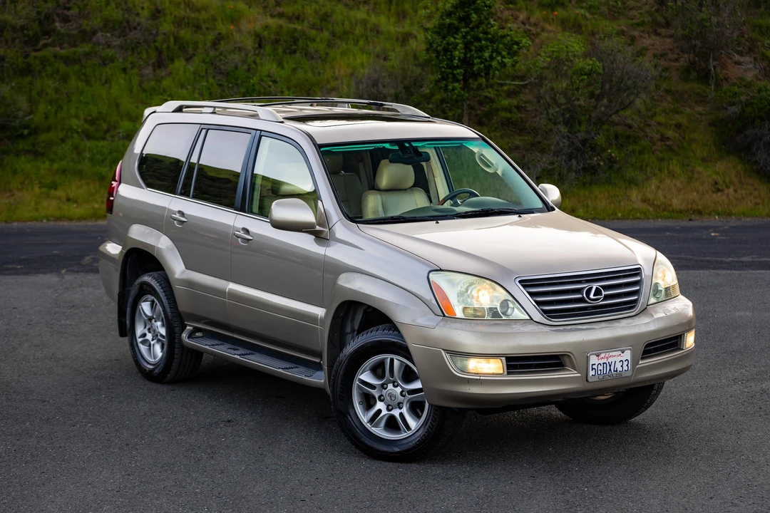 2004 Lexus GX 1st Gen - Image 25 of 31