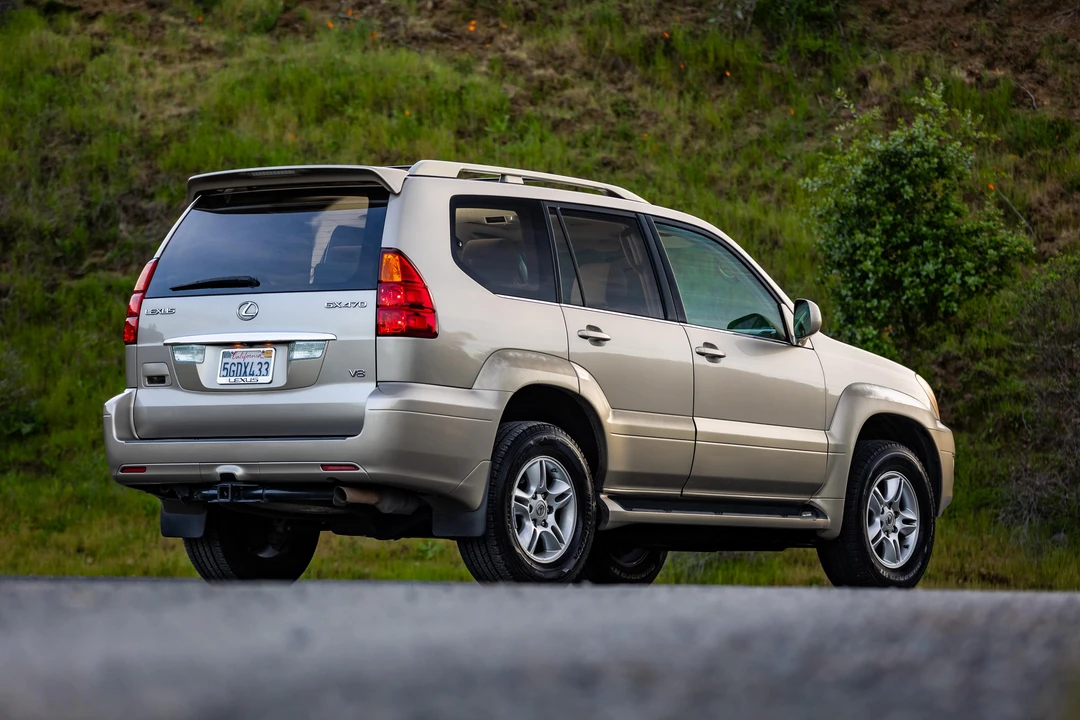 2004 Lexus GX 1st Gen - Image 21 of 31