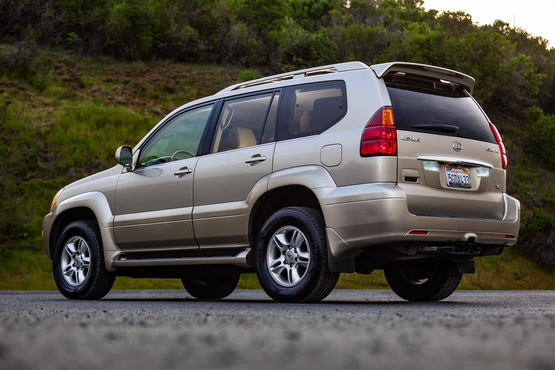2004 Lexus GX 1st Gen - Image 14 of 31