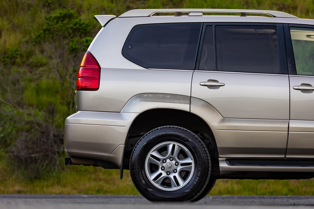 2004 Lexus GX 1st Gen - Image 31 of 31