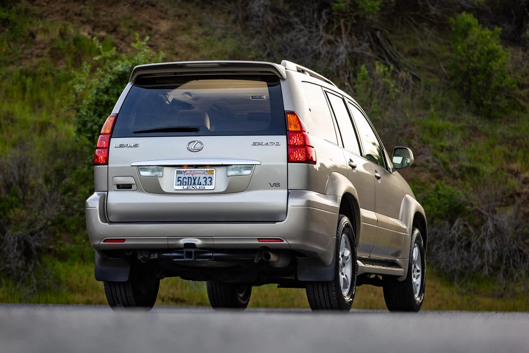 2004 Lexus GX 1st Gen - Image 18 of 31