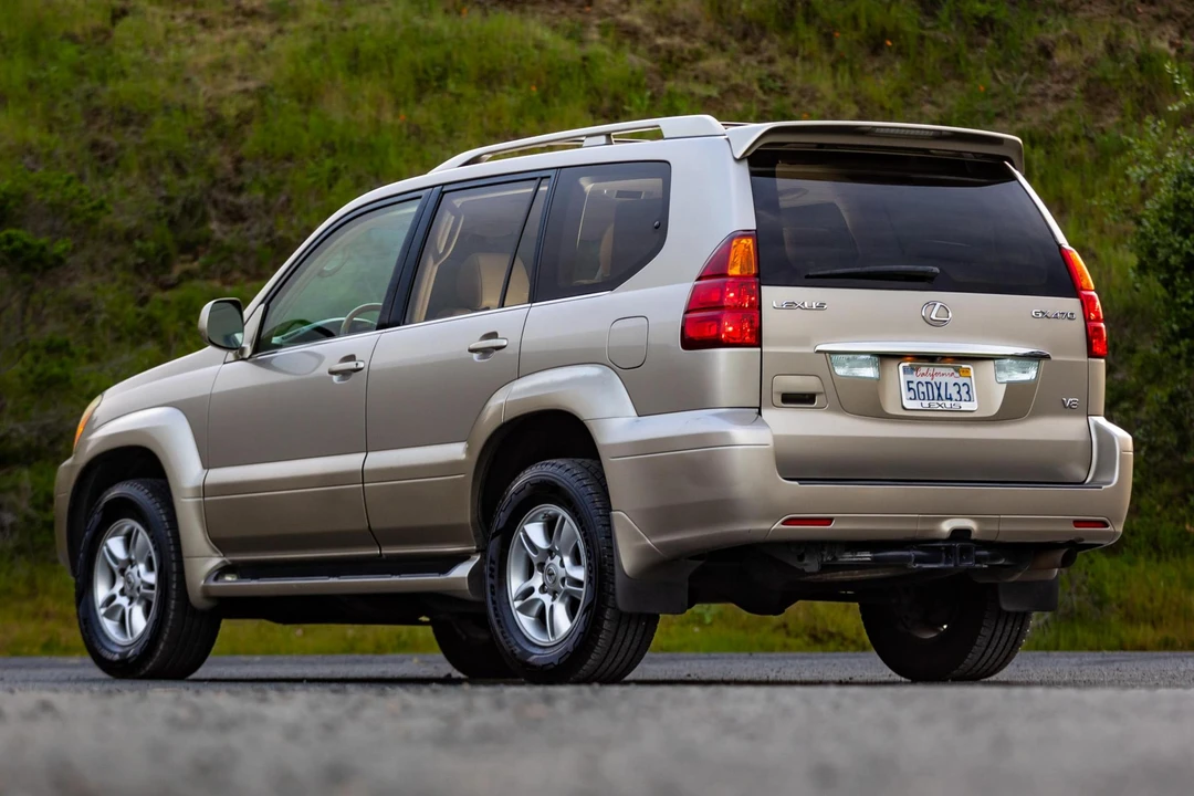 2004 Lexus GX 1st Gen - Image 4 of 31