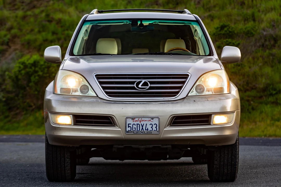 2004 Lexus GX 1st Gen - Image 2 of 31