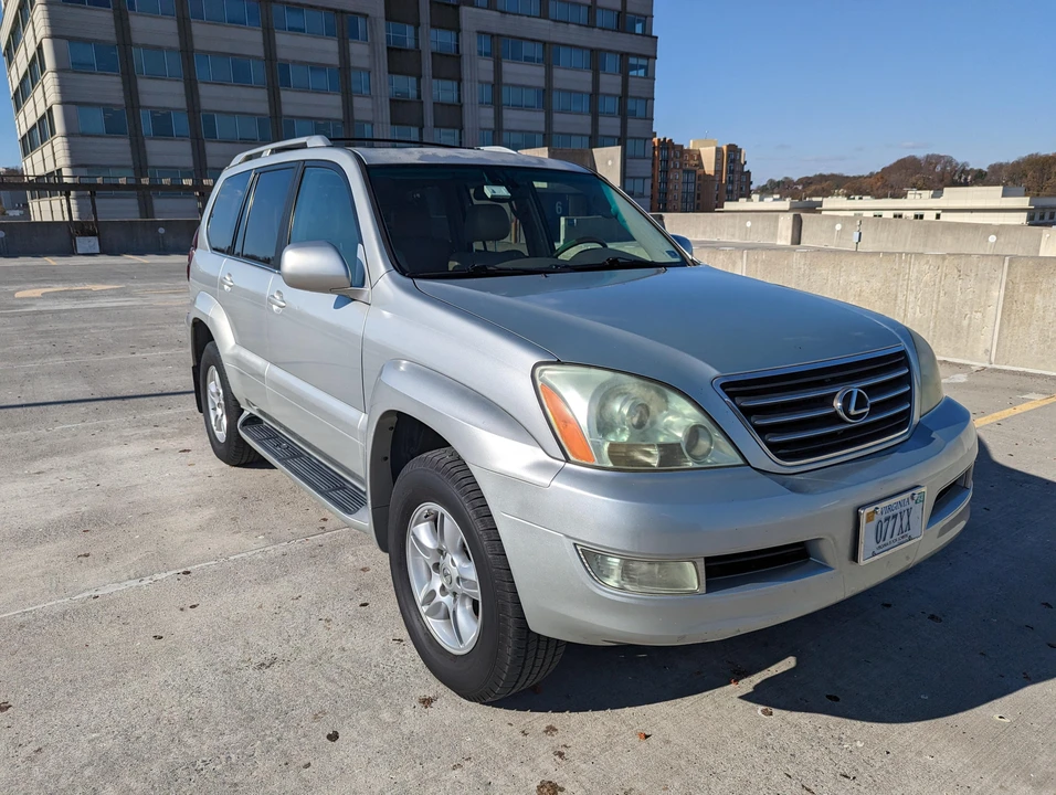 2004 Lexus GX 1st Gen - Image 20 of 31