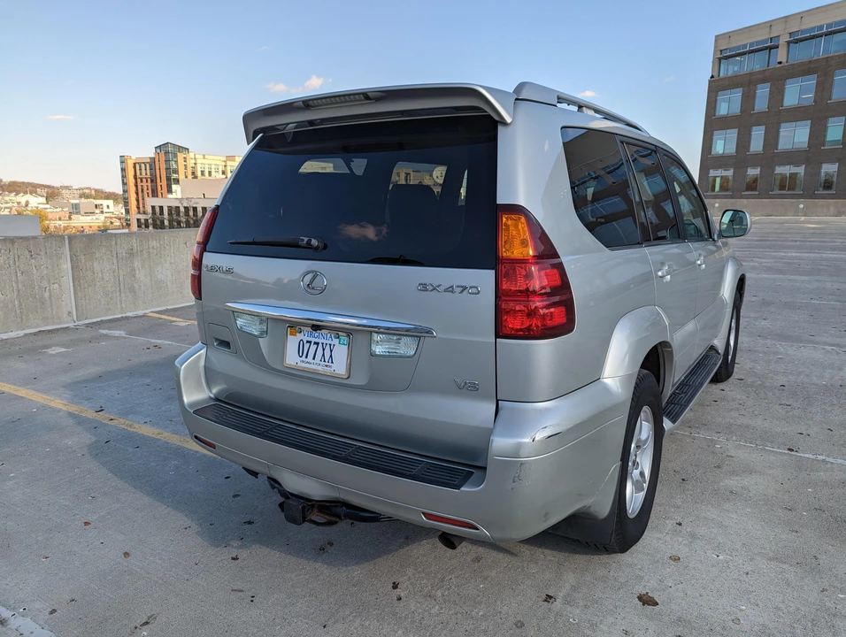 2004 Lexus GX 1st Gen - Image 16 of 31