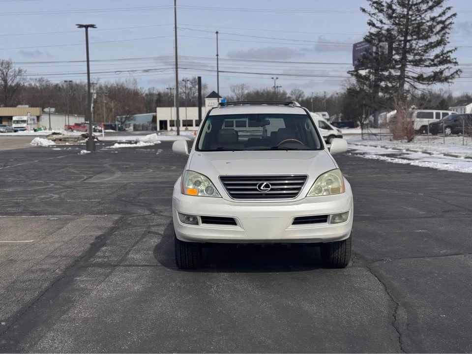 2004 Lexus GX 1st Gen - Image 9 of 19
