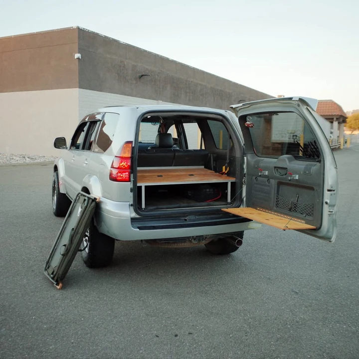 2004 Lexus GX 1st Gen - Image 12 of 16