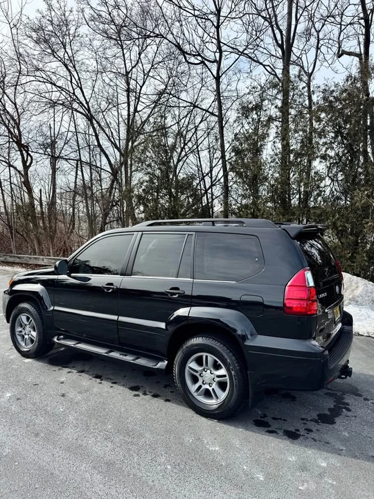 2004 Lexus GX 1st Gen - Image 3 of 20