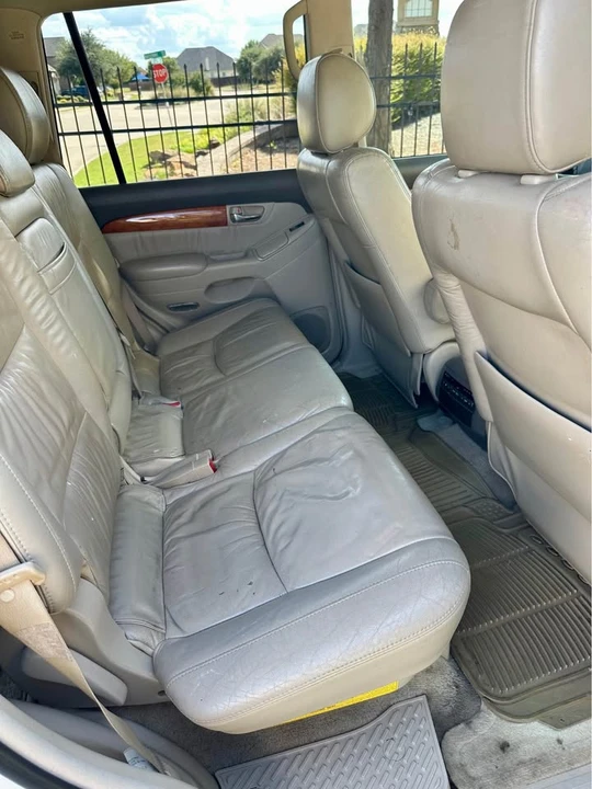 2004 Lexus GX 1st Gen - Image 11 of 19