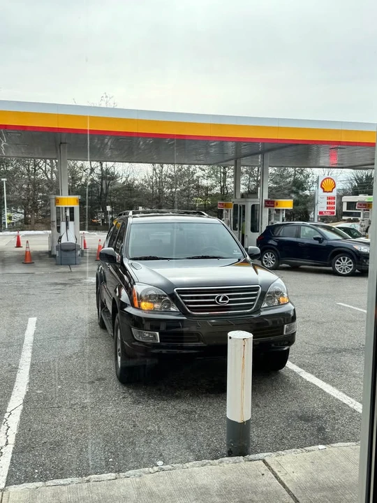 2004 Lexus GX 1st Gen - Image 2 of 20