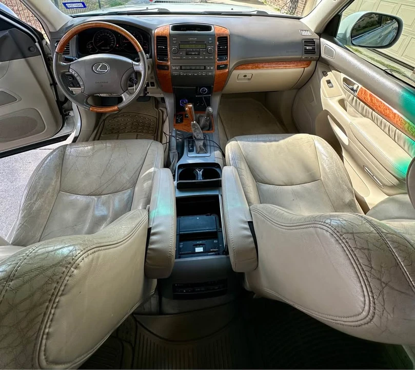 2004 Lexus GX 1st Gen - Image 7 of 19