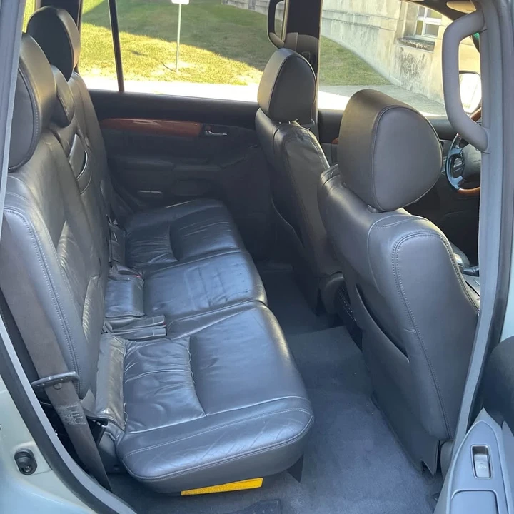 2004 Lexus GX 1st Gen - Image 10 of 19